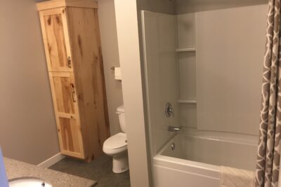 3 Bedroom & 2.5 Bath – 2 Story